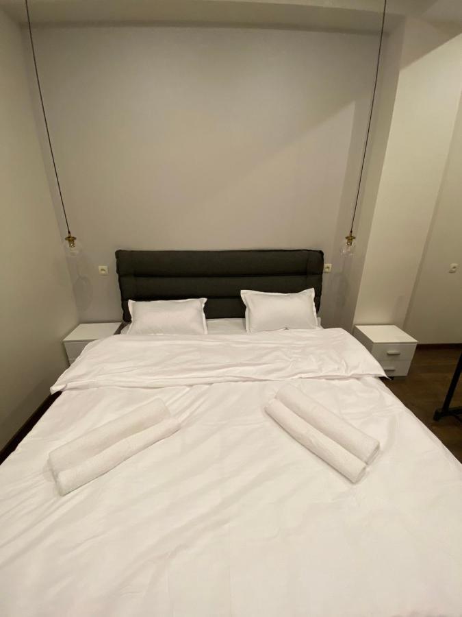 Apartment Sixteen Tbilisi Bagian luar foto