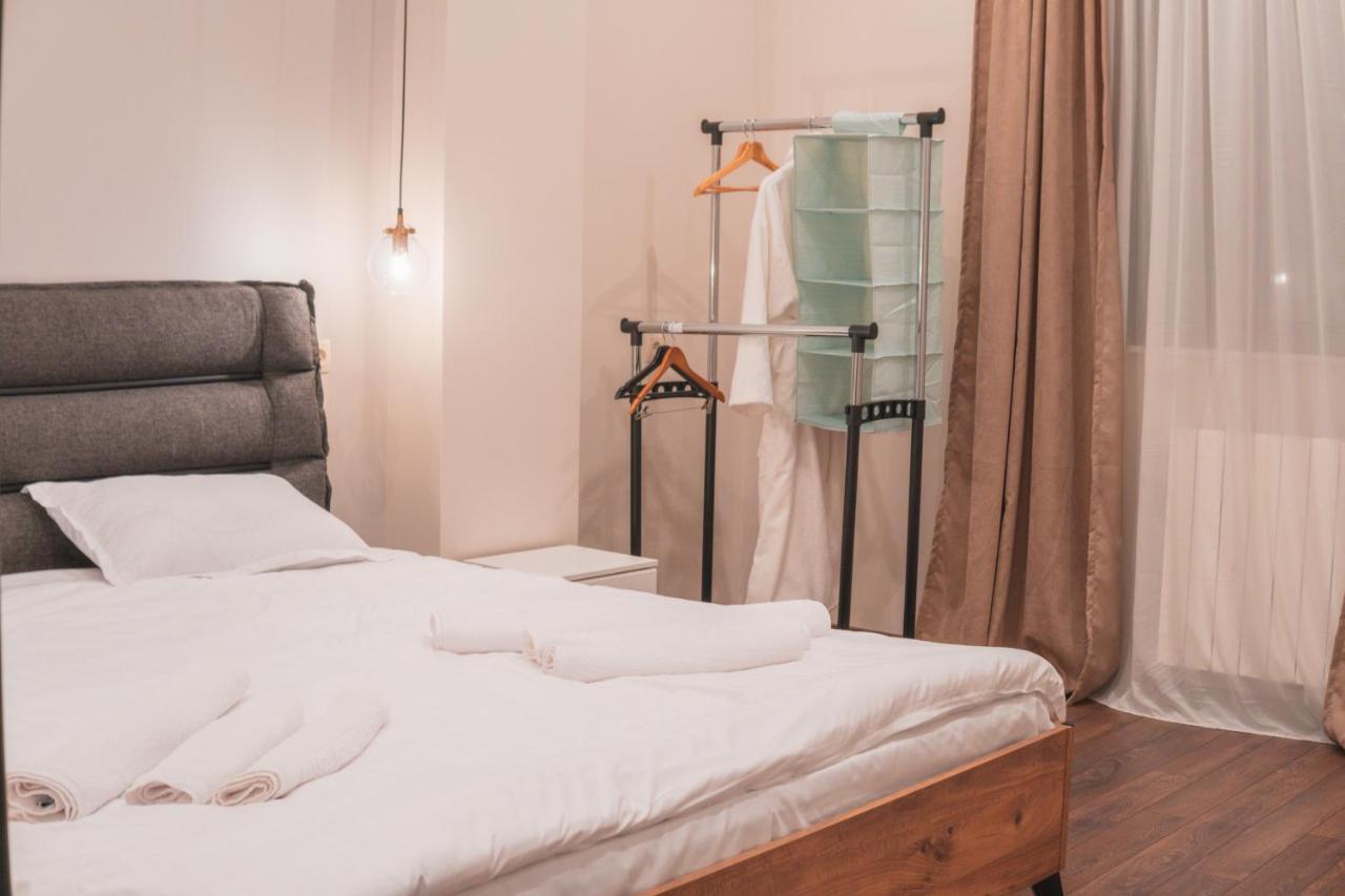 Apartment Sixteen Tbilisi Bagian luar foto