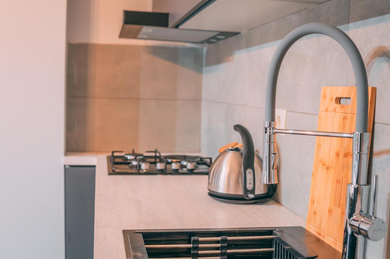 Apartment Sixteen Tbilisi Bagian luar foto