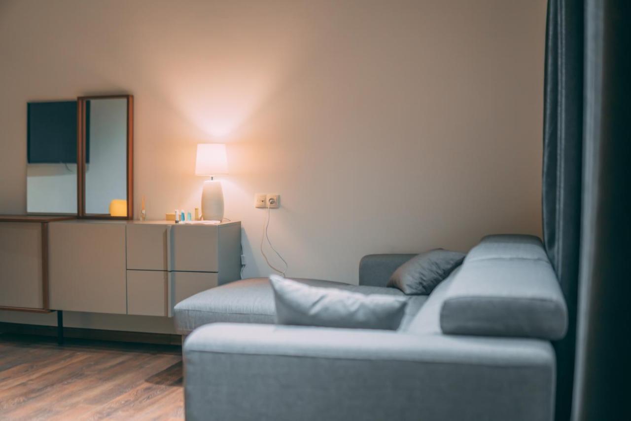 Apartment Sixteen Tbilisi Bagian luar foto